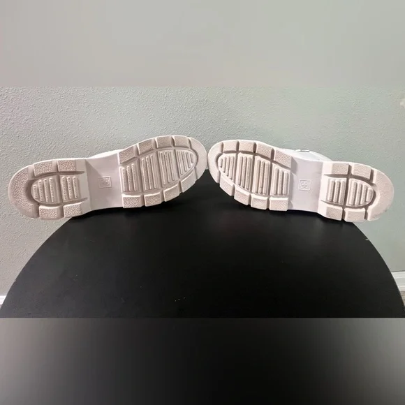 Dr. Martens Combs Platform Boot - Women's (Bright White) - Picture 9 of 15